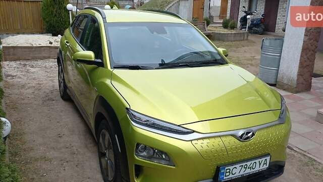 Зеленый Хендай Kona, объемом двигателя 0 л и пробегом 86 тыс. км за 19000 $, фото 1 на Automoto.ua