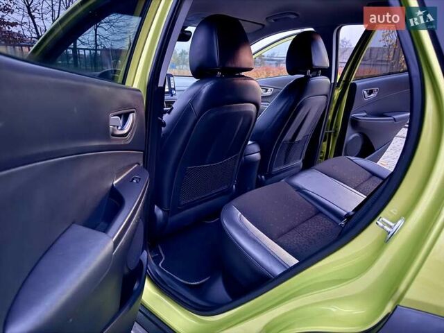 Зеленый Хендай Kona, объемом двигателя 0 л и пробегом 87 тыс. км за 16950 $, фото 79 на Automoto.ua