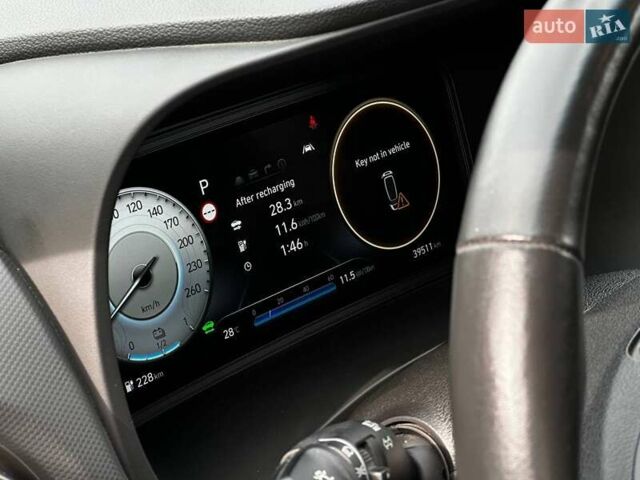 Зелений Хендай Kona, об'ємом двигуна 0 л та пробігом 52 тис. км за 17700 $, фото 12 на Automoto.ua