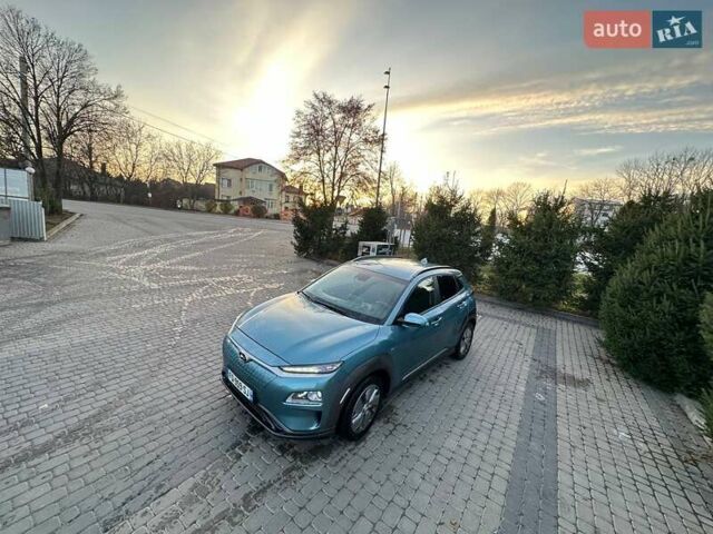 Зеленый Хендай Kona, объемом двигателя 0 л и пробегом 49 тыс. км за 16500 $, фото 1 на Automoto.ua