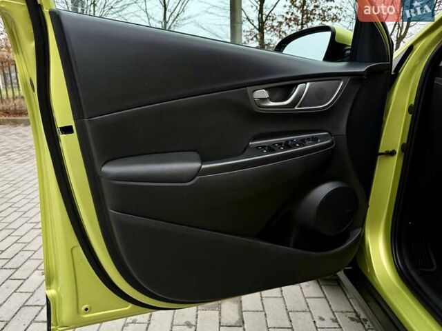 Зеленый Хендай Kona, объемом двигателя 0 л и пробегом 87 тыс. км за 16950 $, фото 37 на Automoto.ua