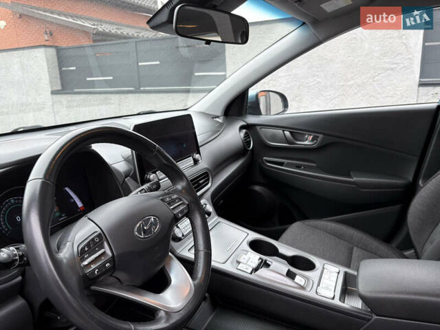 Зелений Хендай Kona, об'ємом двигуна 0 л та пробігом 123 тис. км за 17200 $, фото 14 на Automoto.ua