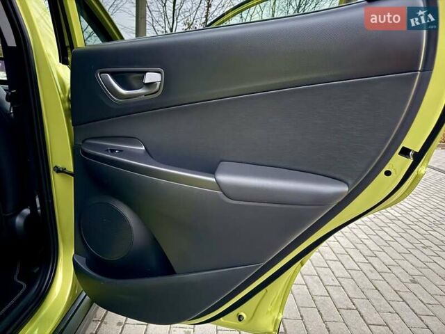 Зеленый Хендай Kona, объемом двигателя 0 л и пробегом 87 тыс. км за 16950 $, фото 72 на Automoto.ua