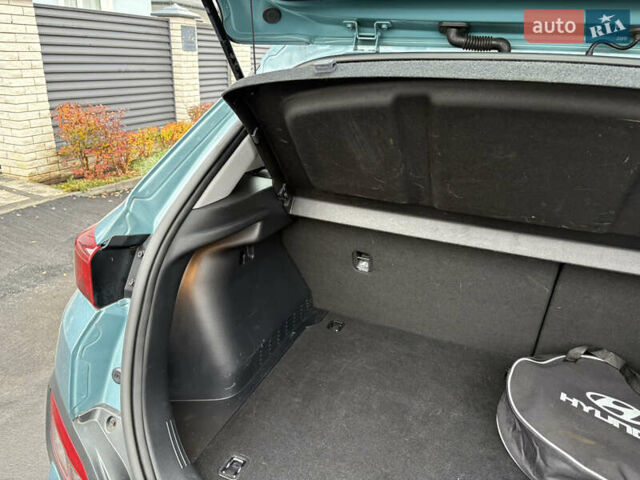 Зелений Хендай Kona, об'ємом двигуна 0 л та пробігом 123 тис. км за 17200 $, фото 50 на Automoto.ua