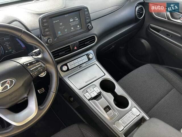Зелений Хендай Kona, об'ємом двигуна 0 л та пробігом 33 тис. км за 15550 $, фото 36 на Automoto.ua