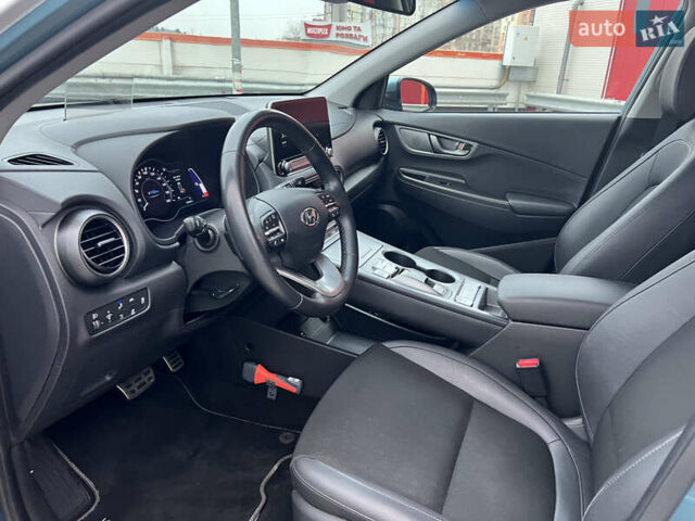 Зелений Хендай Kona, об'ємом двигуна 0 л та пробігом 50 тис. км за 18500 $, фото 29 на Automoto.ua