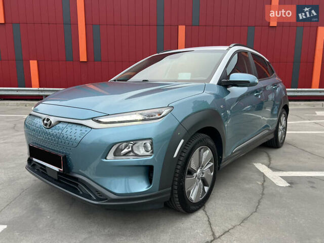 Зелений Хендай Kona, об'ємом двигуна 0 л та пробігом 50 тис. км за 18500 $, фото 4 на Automoto.ua