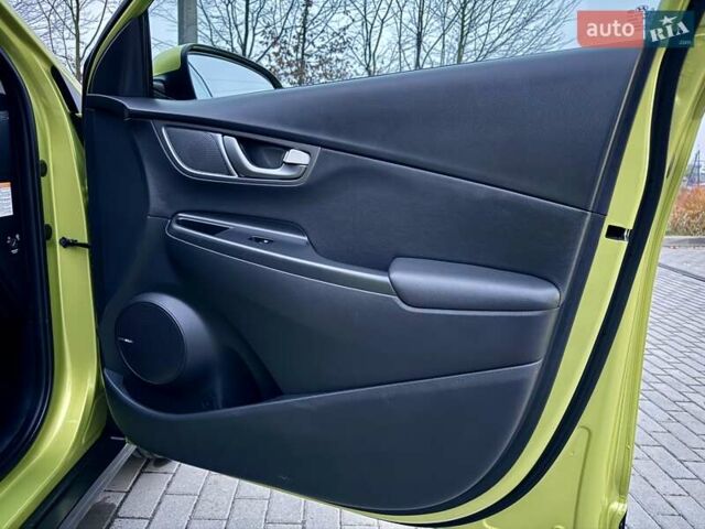 Зеленый Хендай Kona, объемом двигателя 0 л и пробегом 87 тыс. км за 16950 $, фото 63 на Automoto.ua