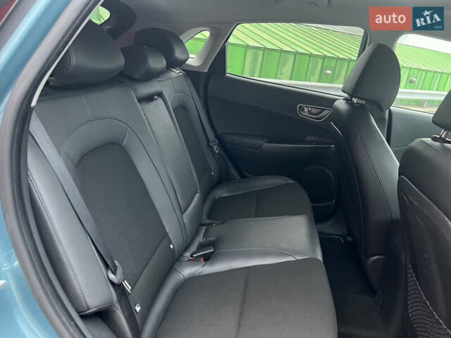 Зелений Хендай Kona, об'ємом двигуна 0 л та пробігом 50 тис. км за 18500 $, фото 43 на Automoto.ua