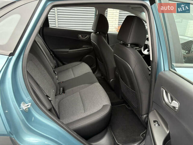 Зелений Хендай Kona, об'ємом двигуна 0 л та пробігом 123 тис. км за 17200 $, фото 26 на Automoto.ua