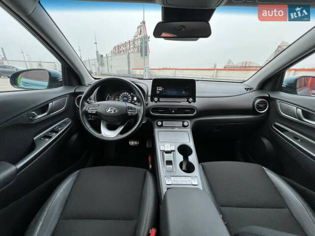 Зелений Хендай Kona, об'ємом двигуна 0 л та пробігом 50 тис. км за 18500 $, фото 34 на Automoto.ua