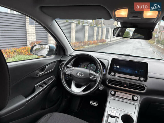 Зелений Хендай Kona, об'ємом двигуна 0 л та пробігом 123 тис. км за 17200 $, фото 31 на Automoto.ua