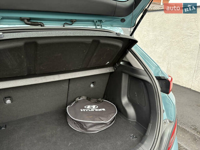 Зелений Хендай Kona, об'ємом двигуна 0 л та пробігом 123 тис. км за 17200 $, фото 49 на Automoto.ua