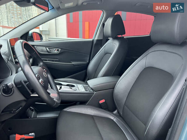 Зелений Хендай Kona, об'ємом двигуна 0 л та пробігом 50 тис. км за 18500 $, фото 28 на Automoto.ua