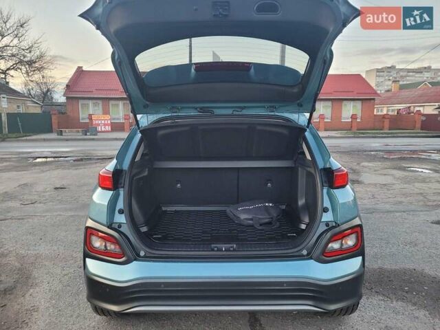 Зеленый Хендай Kona, объемом двигателя 0 л и пробегом 52 тыс. км за 18700 $, фото 18 на Automoto.ua