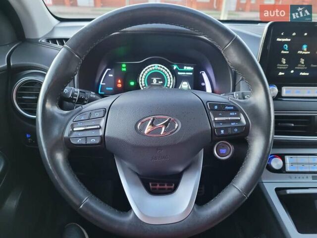 Зеленый Хендай Kona, объемом двигателя 0 л и пробегом 52 тыс. км за 18700 $, фото 9 на Automoto.ua