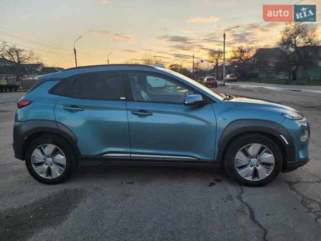 Зеленый Хендай Kona, объемом двигателя 0 л и пробегом 52 тыс. км за 18700 $, фото 1 на Automoto.ua
