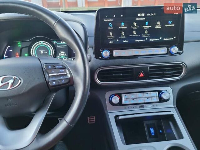 Зеленый Хендай Kona, объемом двигателя 0 л и пробегом 52 тыс. км за 18700 $, фото 12 на Automoto.ua