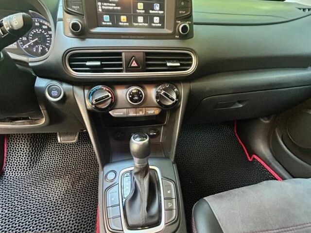 Оранжевый Хендай Kona, объемом двигателя 2 л и пробегом 78 тыс. км за 16000 $, фото 5 на Automoto.ua