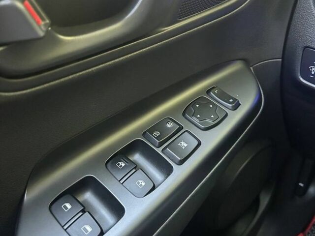 Оранжевый Хендай Kona, объемом двигателя 2 л и пробегом 78 тыс. км за 16000 $, фото 6 на Automoto.ua