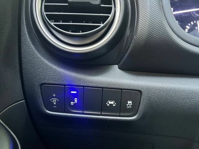 Оранжевый Хендай Kona, объемом двигателя 2 л и пробегом 78 тыс. км за 16000 $, фото 8 на Automoto.ua