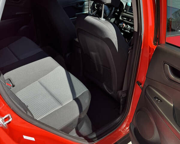 Оранжевый Хендай Kona, объемом двигателя 2 л и пробегом 190 тыс. км за 13850 $, фото 8 на Automoto.ua