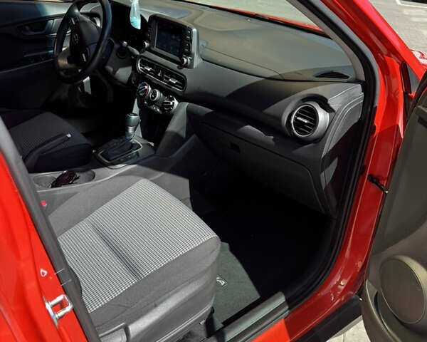 Оранжевый Хендай Kona, объемом двигателя 2 л и пробегом 190 тыс. км за 13850 $, фото 7 на Automoto.ua