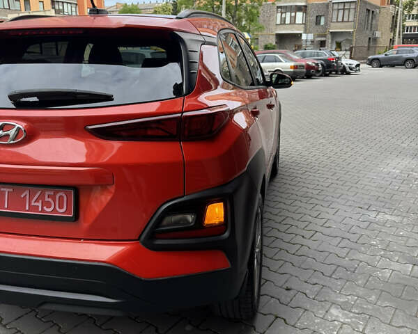 Оранжевый Хендай Kona, объемом двигателя 2 л и пробегом 190 тыс. км за 13850 $, фото 13 на Automoto.ua