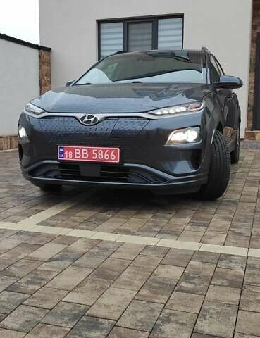Помаранчевий Хендай Kona, об'ємом двигуна 0 л та пробігом 134 тис. км за 15800 $, фото 1 на Automoto.ua