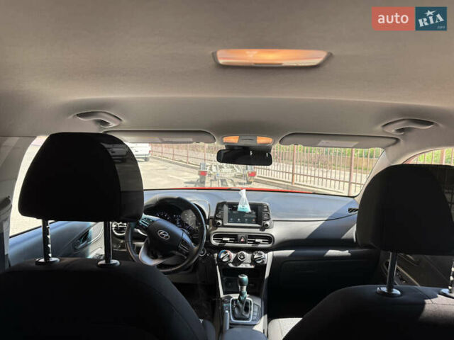 Оранжевый Хендай Kona, объемом двигателя 2 л и пробегом 190 тыс. км за 13850 $, фото 4 на Automoto.ua