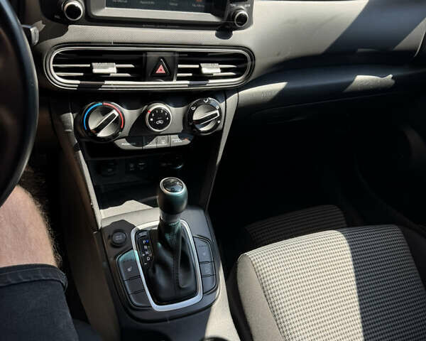 Оранжевый Хендай Kona, объемом двигателя 2 л и пробегом 190 тыс. км за 13850 $, фото 2 на Automoto.ua