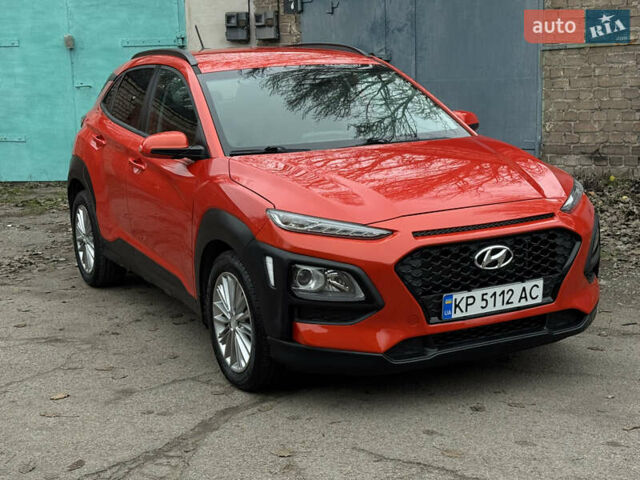 Оранжевый Хендай Kona, объемом двигателя 2 л и пробегом 106 тыс. км за 14600 $, фото 2 на Automoto.ua