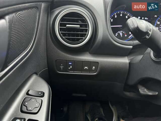 Оранжевый Хендай Kona, объемом двигателя 2 л и пробегом 106 тыс. км за 14600 $, фото 17 на Automoto.ua