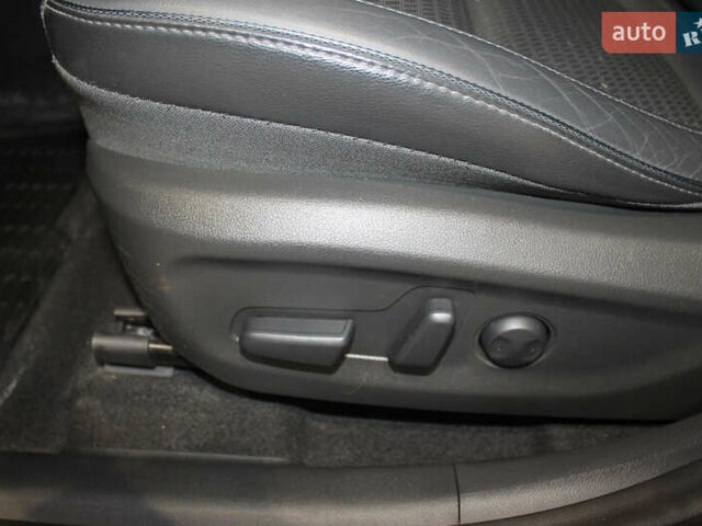 Оранжевый Хендай Kona, объемом двигателя 0 л и пробегом 79 тыс. км за 14700 $, фото 3 на Automoto.ua