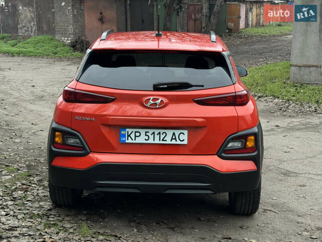 Оранжевый Хендай Kona, объемом двигателя 2 л и пробегом 106 тыс. км за 14600 $, фото 5 на Automoto.ua