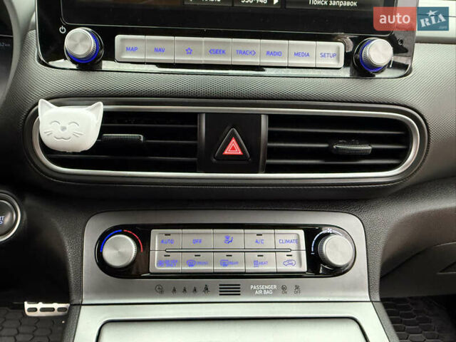 Оранжевый Хендай Kona, объемом двигателя 0 л и пробегом 78 тыс. км за 18950 $, фото 37 на Automoto.ua