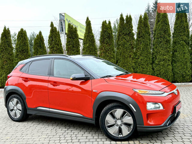 Оранжевый Хендай Kona, объемом двигателя 0 л и пробегом 78 тыс. км за 18950 $, фото 2 на Automoto.ua