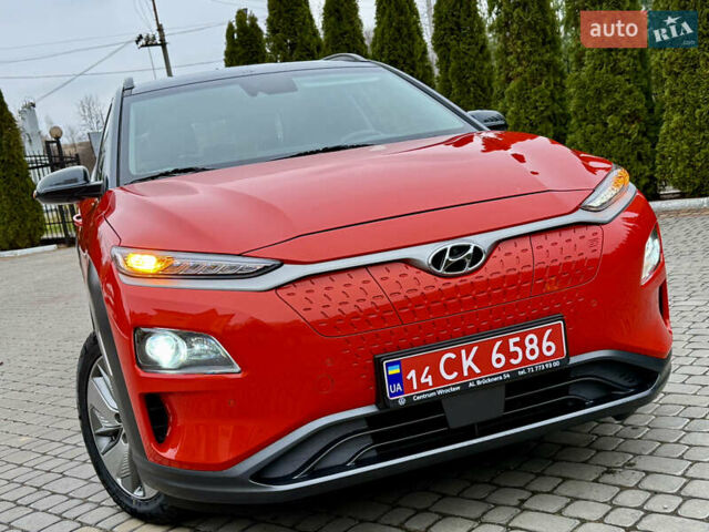 Оранжевый Хендай Kona, объемом двигателя 0 л и пробегом 78 тыс. км за 18950 $, фото 3 на Automoto.ua