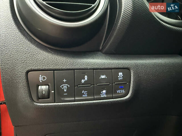 Оранжевый Хендай Kona, объемом двигателя 0 л и пробегом 78 тыс. км за 18950 $, фото 35 на Automoto.ua