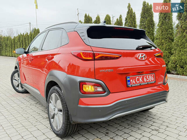 Оранжевый Хендай Kona, объемом двигателя 0 л и пробегом 78 тыс. км за 18950 $, фото 19 на Automoto.ua