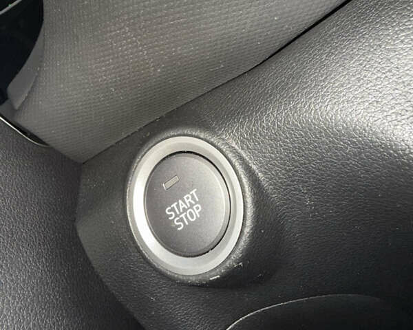 Оранжевый Хендай Kona, объемом двигателя 0 л и пробегом 78 тыс. км за 18950 $, фото 40 на Automoto.ua