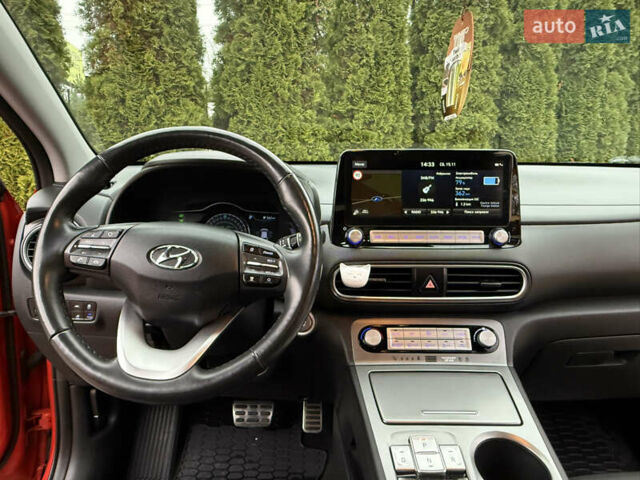 Оранжевый Хендай Kona, объемом двигателя 0 л и пробегом 78 тыс. км за 18950 $, фото 33 на Automoto.ua