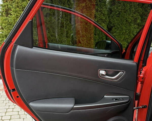 Оранжевый Хендай Kona, объемом двигателя 0 л и пробегом 78 тыс. км за 18950 $, фото 43 на Automoto.ua