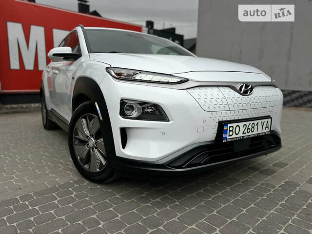 Белый Хендай Kona Electric, объемом двигателя 0 л и пробегом 78 тыс. км за 19700 $, фото 14 на Automoto.ua