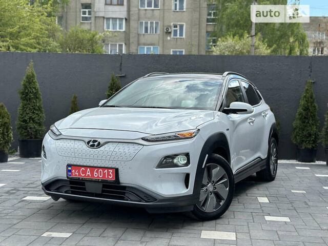 Білий Хендай Kona Electric, об'ємом двигуна 0 л та пробігом 75 тис. км за 18990 $, фото 3 на Automoto.ua