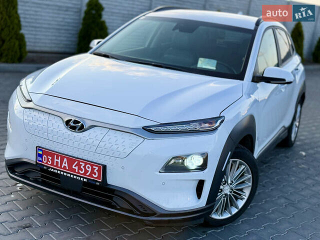 Білий Хендай Kona Electric, об'ємом двигуна 0 л та пробігом 138 тис. км за 15999 $, фото 4 на Automoto.ua