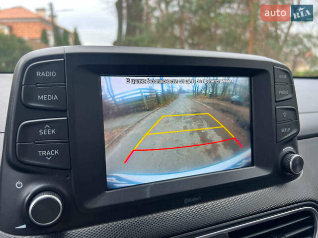 Белый Хендай Kona Electric, объемом двигателя 0 л и пробегом 93 тыс. км за 14790 $, фото 15 на Automoto.ua