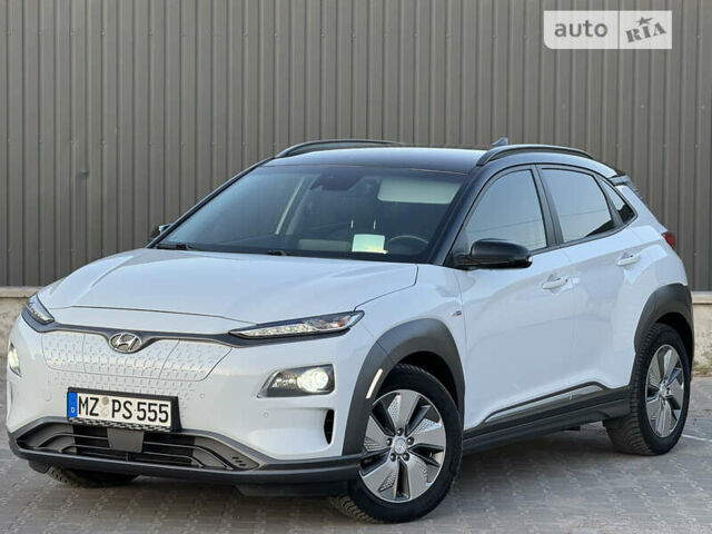 Белый Хендай Kona Electric, объемом двигателя 0 л и пробегом 68 тыс. км за 18300 $, фото 7 на Automoto.ua