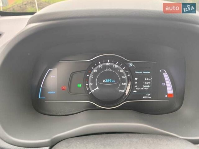 Белый Хендай Kona Electric, объемом двигателя 0 л и пробегом 105 тыс. км за 16700 $, фото 11 на Automoto.ua