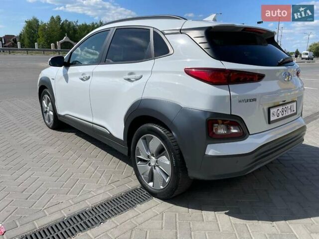 Білий Хендай Kona Electric, об'ємом двигуна 0 л та пробігом 118 тис. км за 17400 $, фото 12 на Automoto.ua